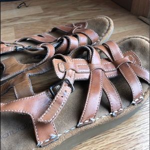 Light Brown Leather Comfy Sandals